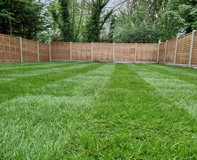 fencing & turfing in North Walshamshire